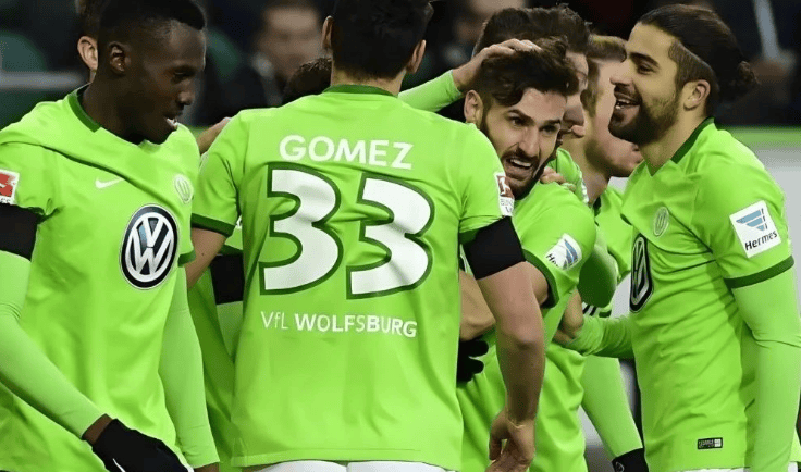 波尔图训练开放日,赛后止住颓势引欢呼,德国杯在即,赛季目标并未改变 波尔图训练开放日,赛后止住颓势引欢呼,德国杯在即,赛季目标并未改变