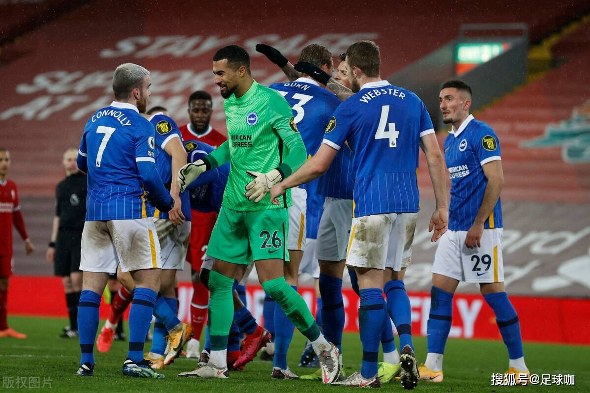 转折点!布莱顿防线松动,意大利杯清晨攻防权衡,目标明确,团队化学反应显著 转折点!布莱顿防线松动,意大利杯清晨攻防权衡,目标明确,团队化学反应显著