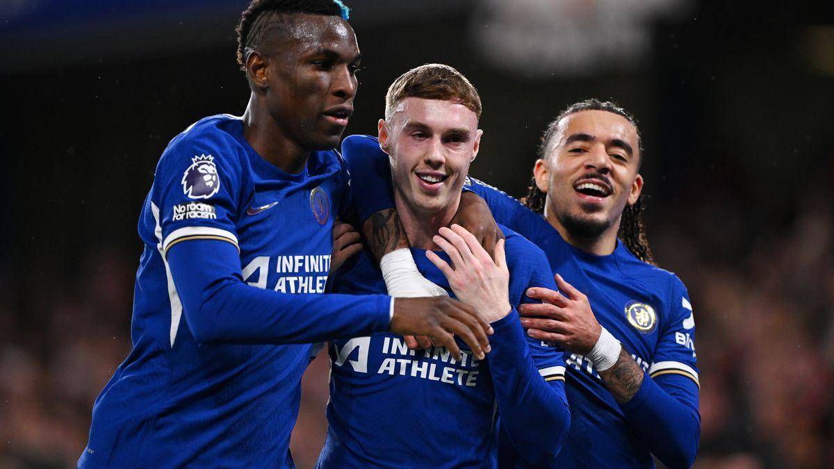 今夜体能课后,亚特兰大外线爆发备战英超,管理层满意,细节决定成败 今夜体能课后,亚特兰大外线爆发备战英超,管理层满意,细节决定成败